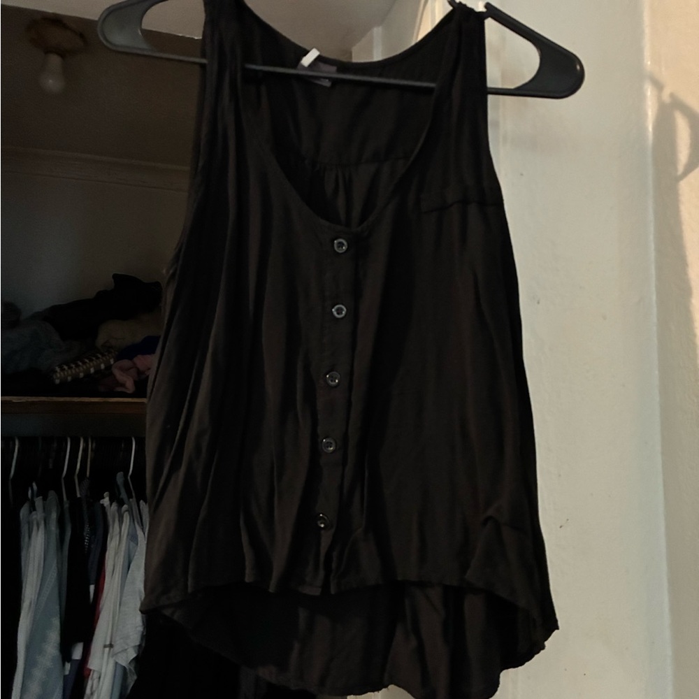 Black Sleeveless Button-Up Top